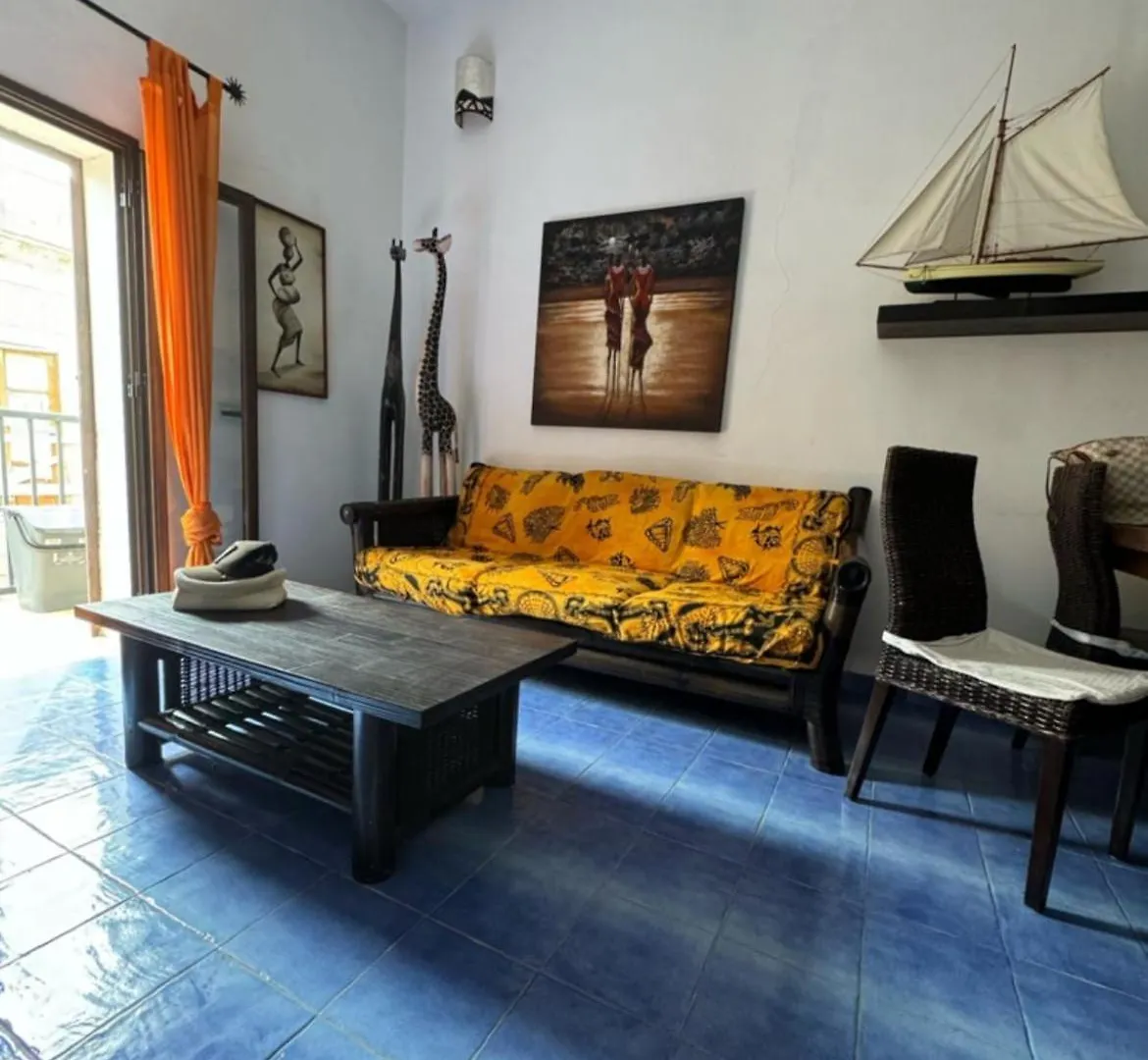 Casa Caligola - Attico Centrale Lampedusa 0*,